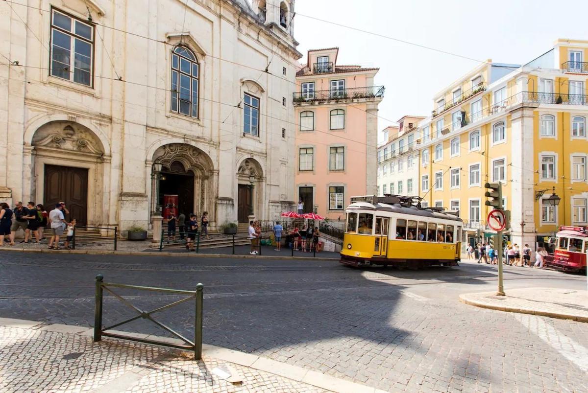 Vibrant Heart Of The 2br Lejlighed Lisboa